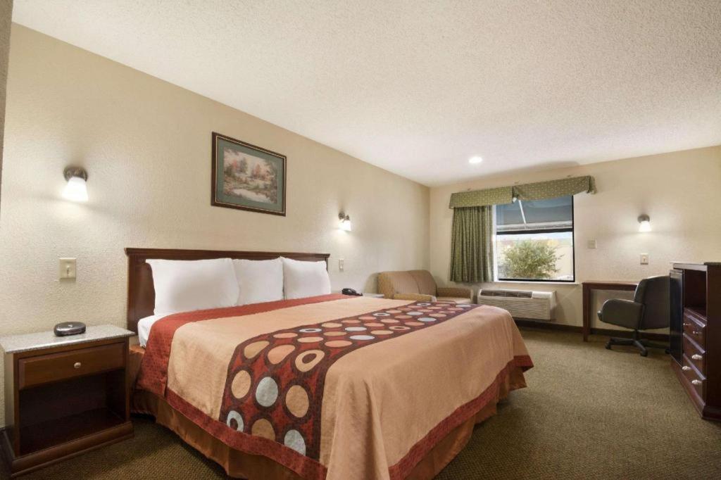 Super 8 By Wyndham Baton Rouge/I-12 Otel Dış mekan fotoğraf