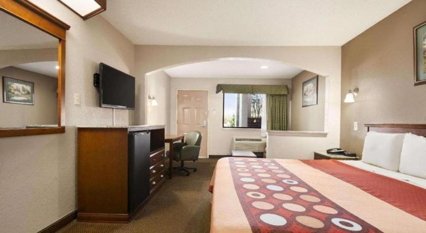 Super 8 By Wyndham Baton Rouge/I-12 Otel Dış mekan fotoğraf